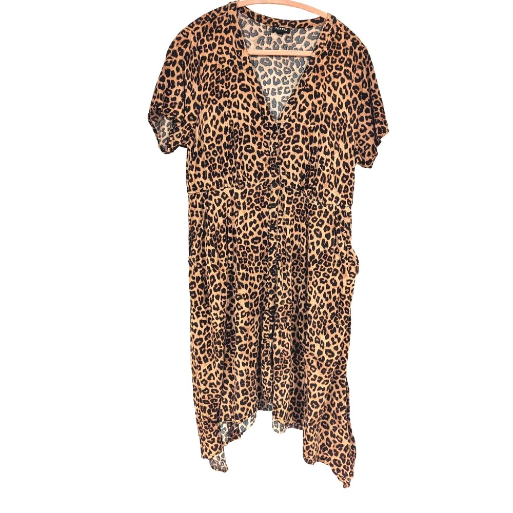 Torrid Womens Leopard Print Button Front Sharkbite Hem Pocket Dress Size 1 L XL